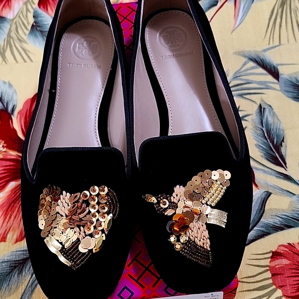 Women's Tory flats